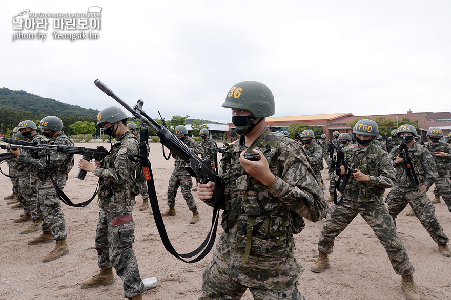 신병 1269기 2교육대 4주차 전투수영2_6647.jpg