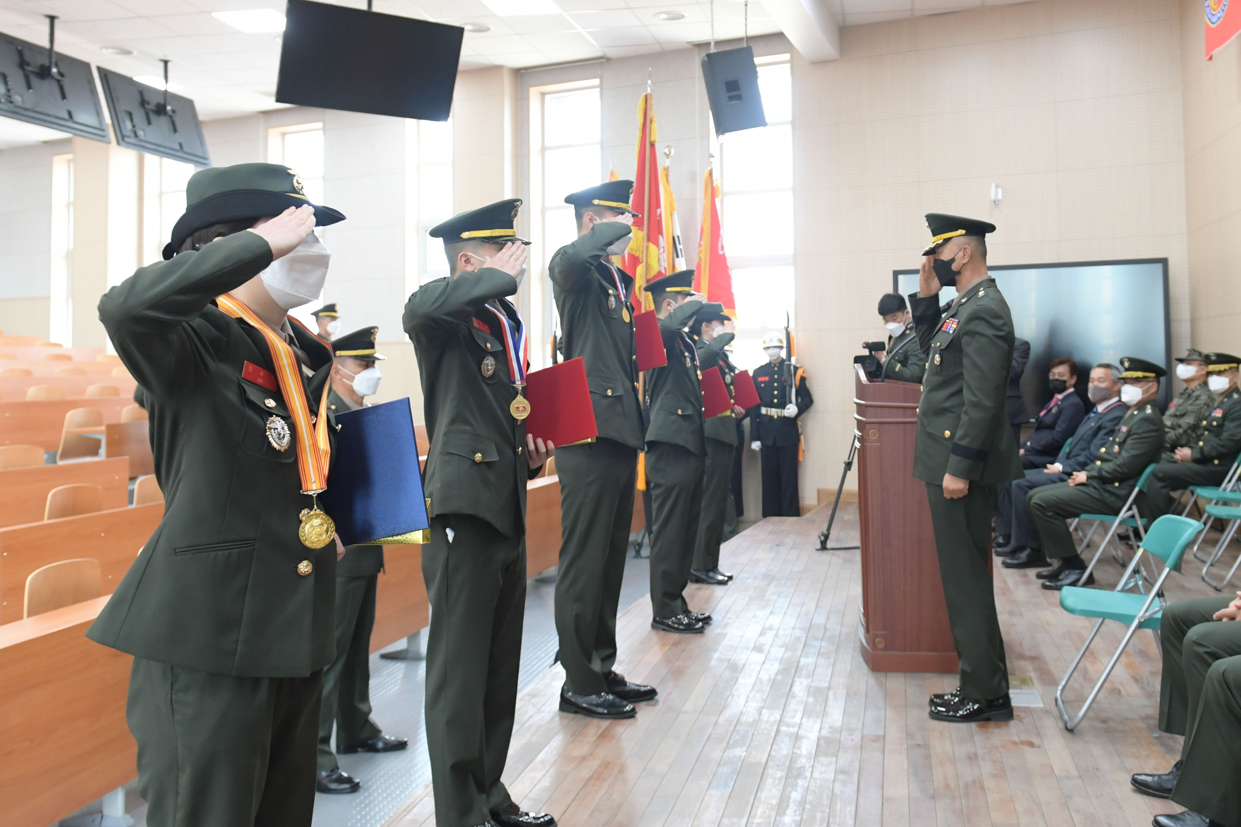 여주대학교 학군단 5기 임관 6.jpg