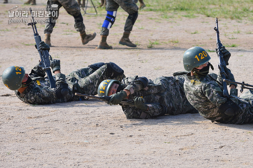 신병 1271기 1교육대 극기주 각개전투2_9569.jpg