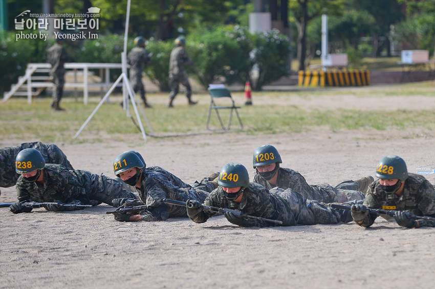 신병 1271기 1교육대 극기주 각개전투2_9580.jpg