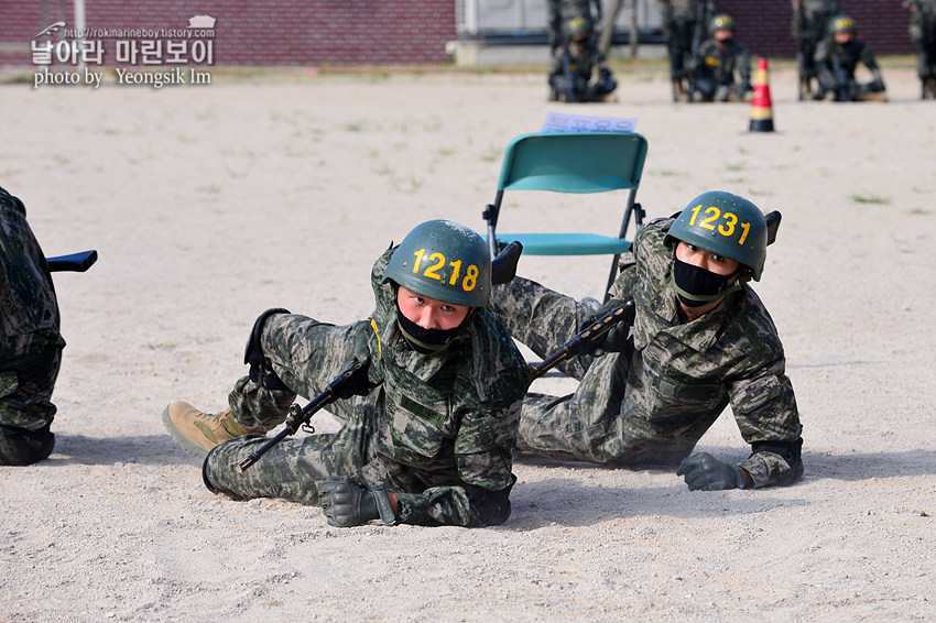 신병 1271기 1교육대 극기주 각개전투2_9593.jpg