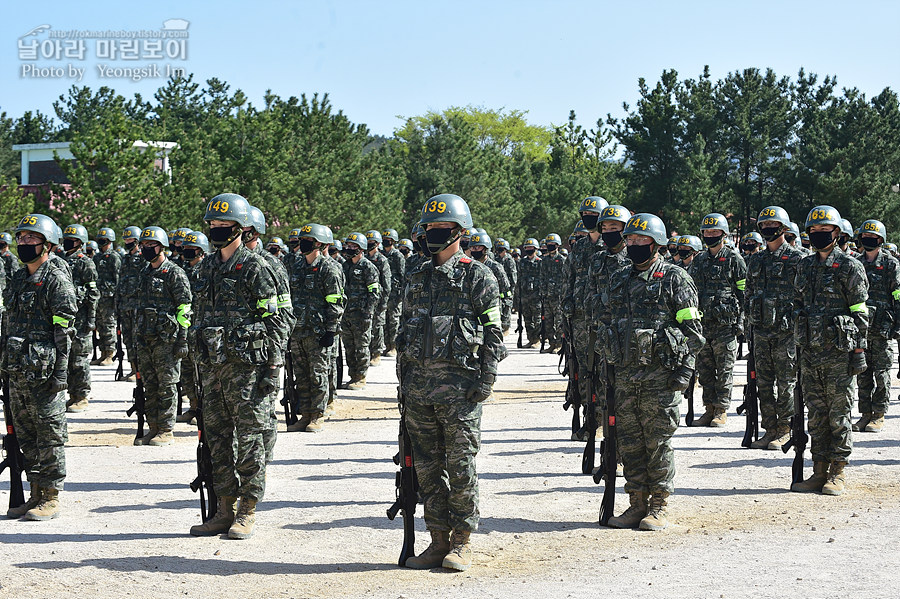 신병1279기빨간명찰수여식_9513.jpg