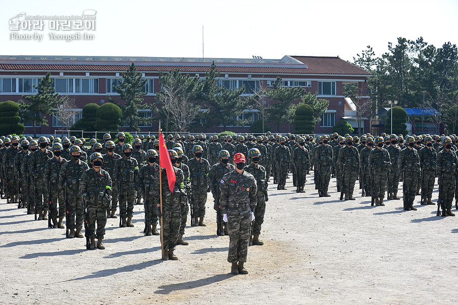 신병1279기빨간명찰수여식_7424_1.jpg