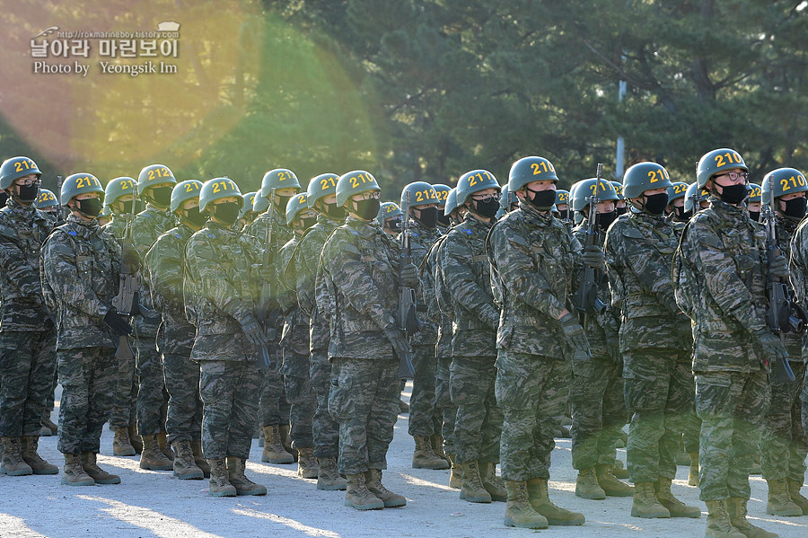 신병 1275기 빨간명찰수여식_0368_11.jpg