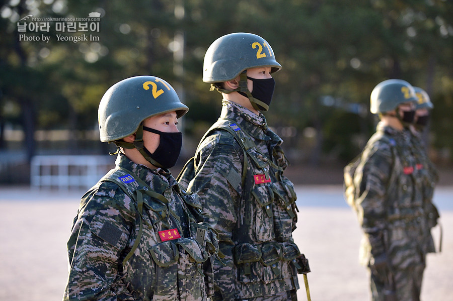 신병 1275기 빨간명찰수여식_3836.jpg