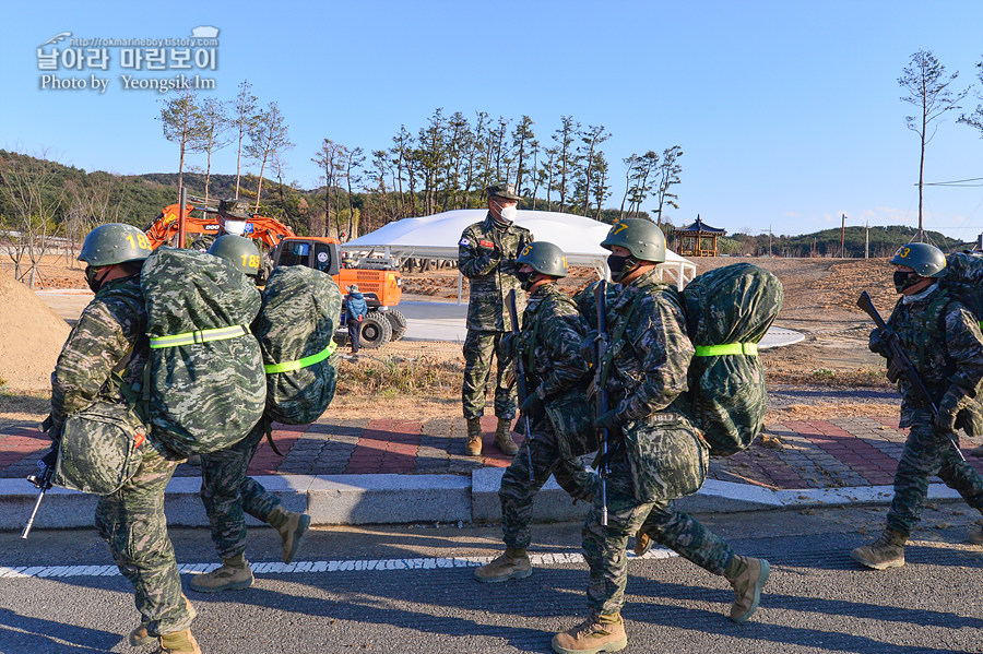 신병 1275기 빨간명찰수여식_0297.jpg