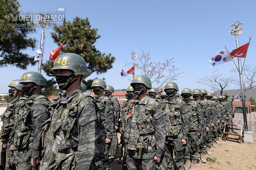 신병 1267기 1교육대 빨간명찰수여식_1097.jpg