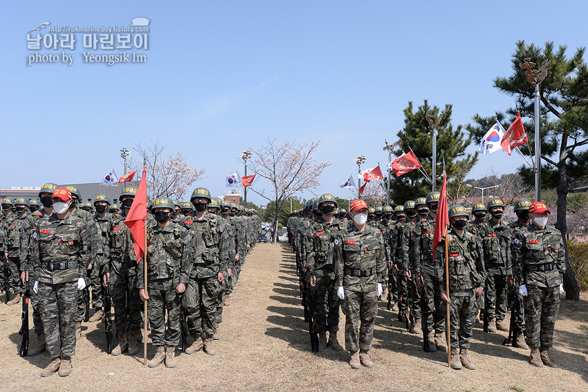 신병 1267기 1교육대 빨간명찰수여식_1110.jpg