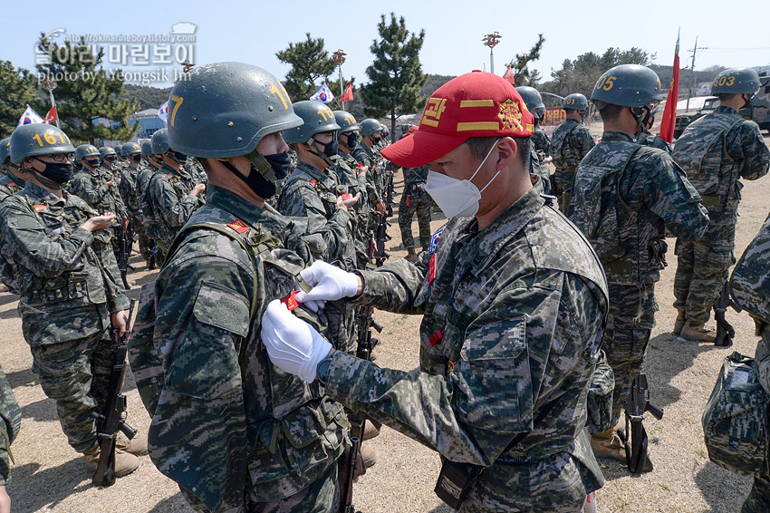 신병 1267기 1교육대 빨간명찰수여식_1068.jpg