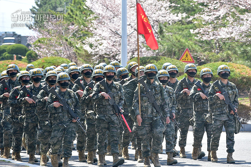 신병 1267기 1교육대 빨간명찰수여식_8763.jpg