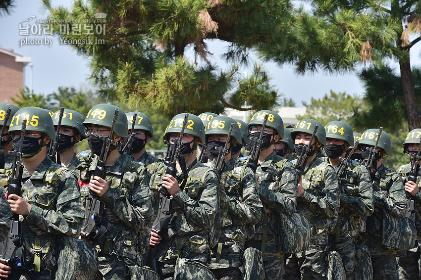 신병 1267기 2교육대 빨간명찰수여식_8633.jpg