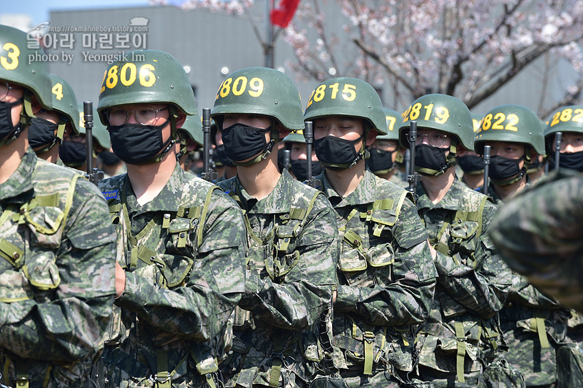 신병 1267기 2교육대 빨간명찰수여식_0912.jpg