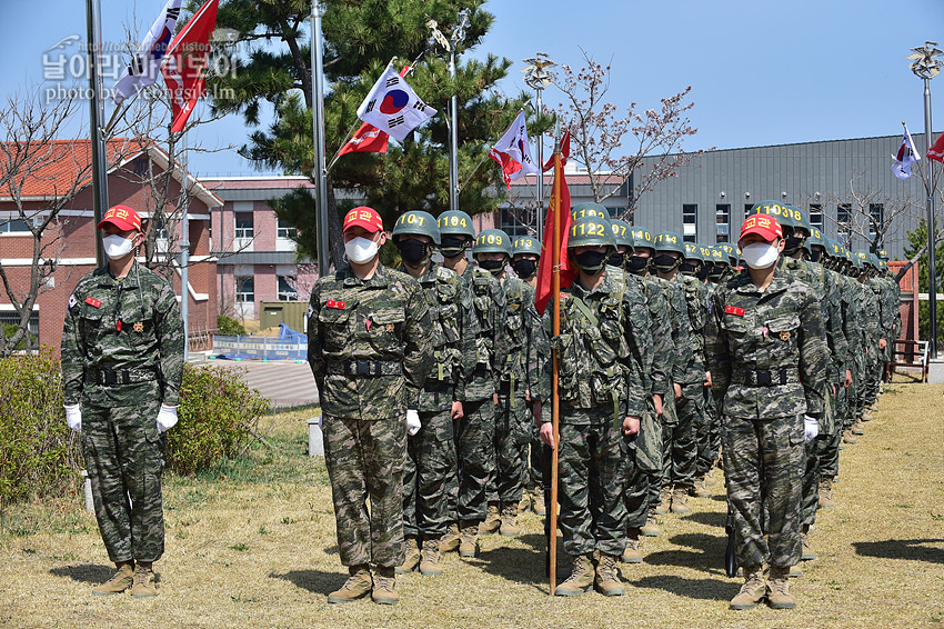 신병 1267기 1교육대 빨간명찰수여식_1046.jpg