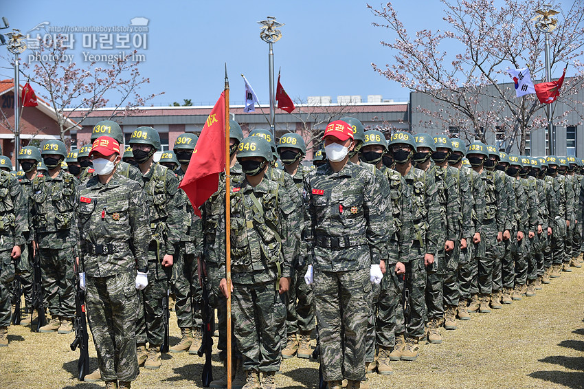 신병 1267기 1교육대 빨간명찰수여식_1046_2.jpg