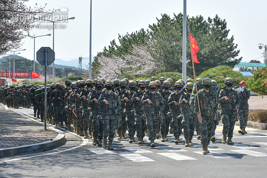 신병 1267기 1교육대 빨간명찰수여식_8765.jpg