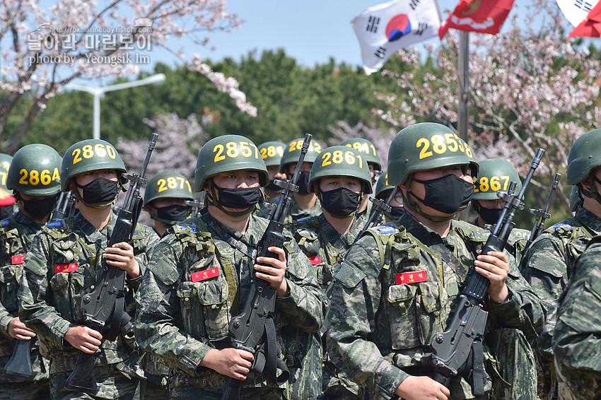 신병 1267기 2교육대 빨간명찰수여식_8623.jpg