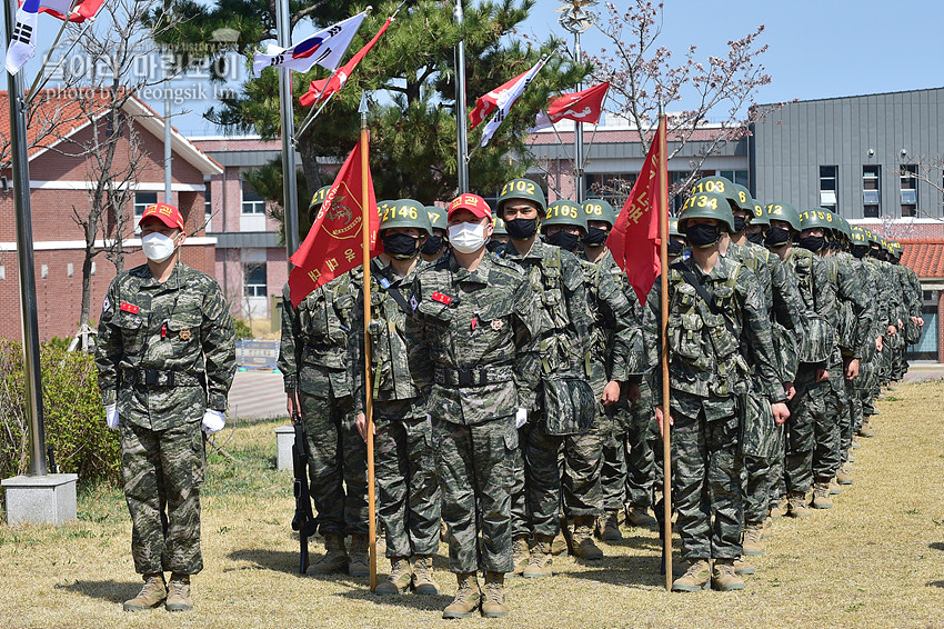 신병 1267기 2교육대 빨간명찰수여식_0901.jpg