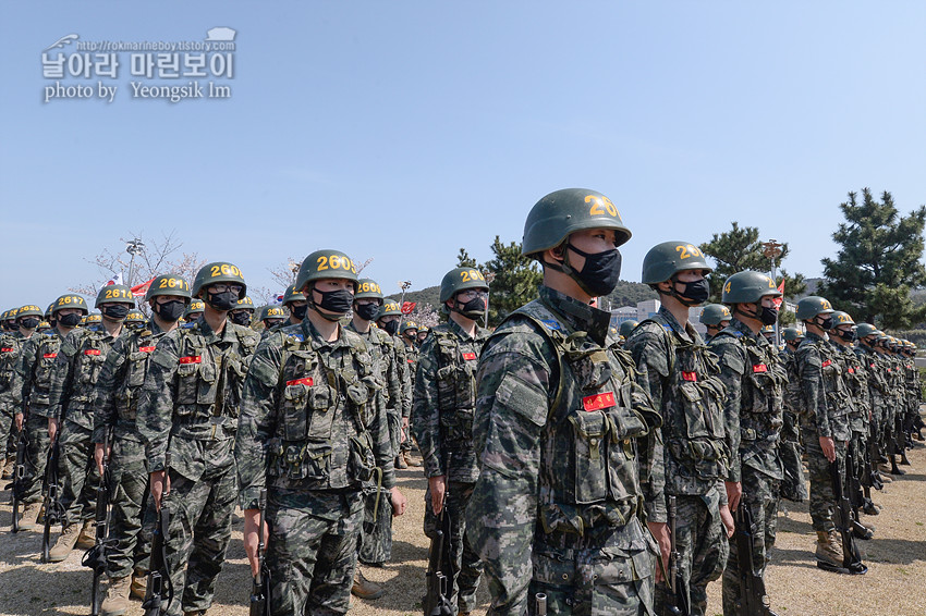 신병 1267기 2교육대 빨간명찰수여식_1005.jpg