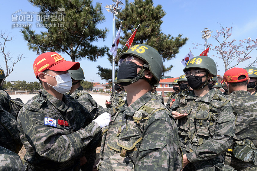 신병 1267기 2교육대 빨간명찰수여식_0997.jpg