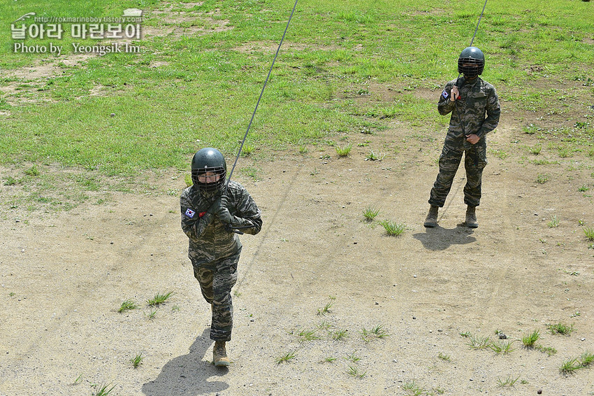 신병 1269기 2교육대 6주차 공중돌격훈련_0514.jpg