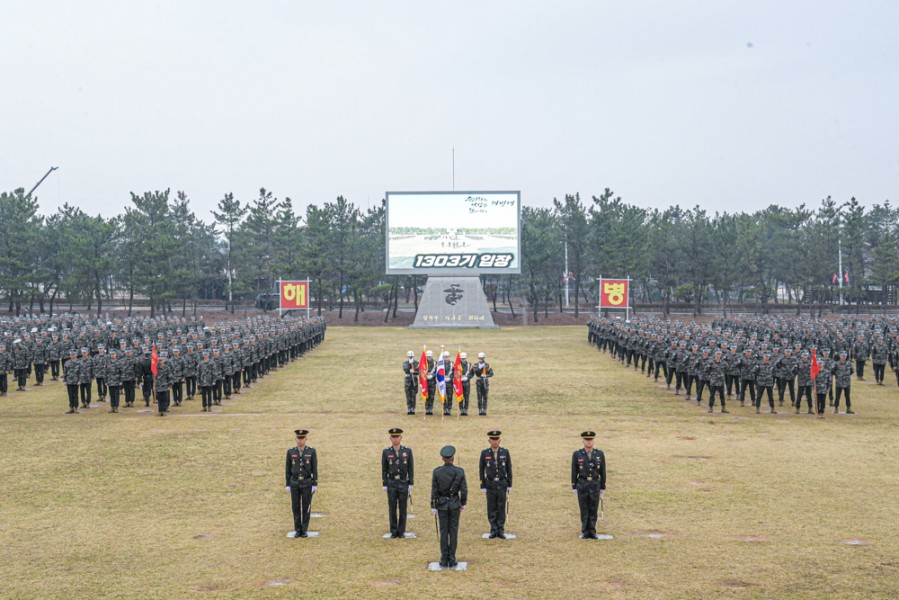 병 1303기 수료식 11.jpg