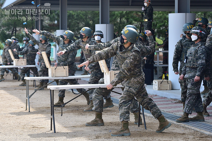 신병 1267기 2교육대 4주차 수류탄8_6345.jpg