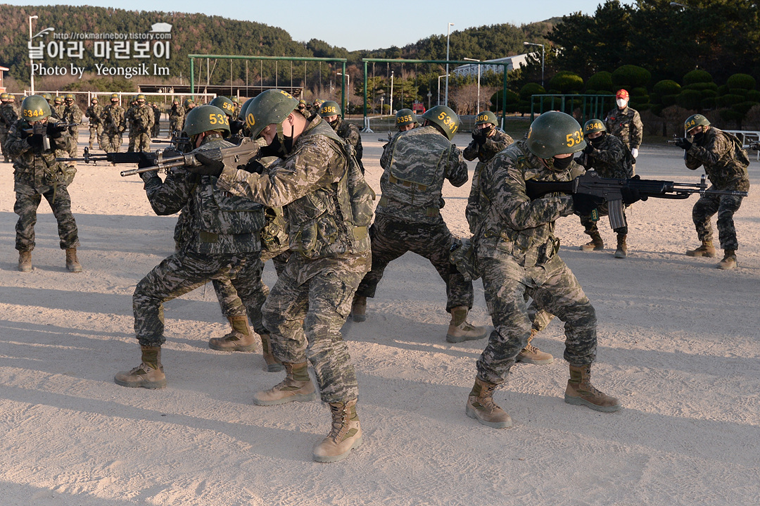 해병대 신병 1264기 5교육대 사격 수류탄_2103.jpg