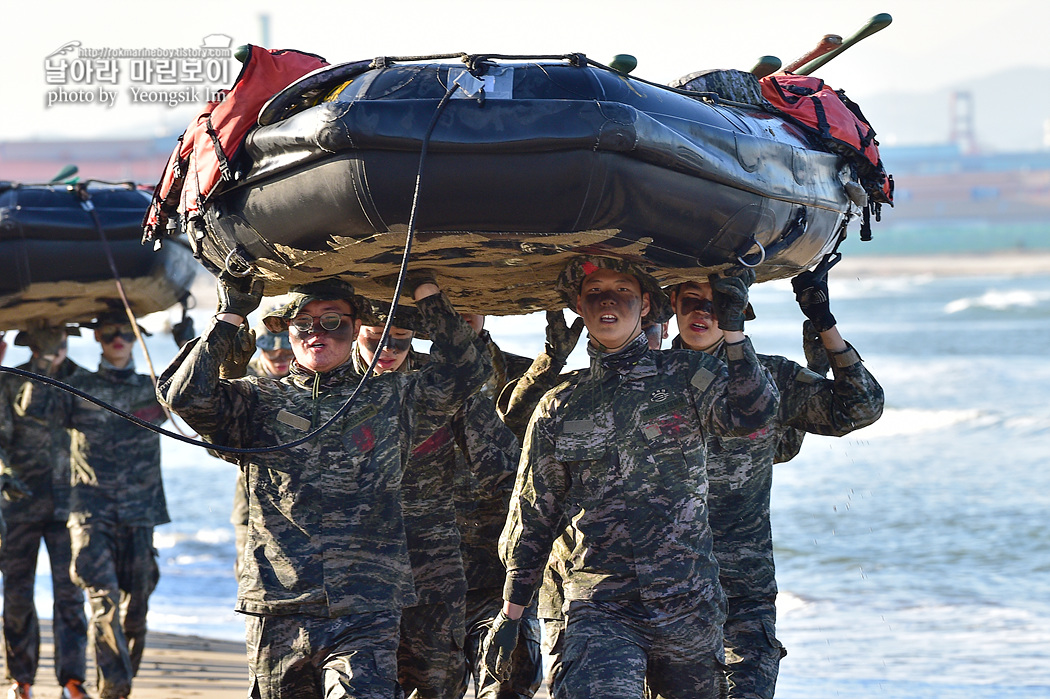 해병대 신병 1263기 1교육대 해상돌격훈련_8526.jpg