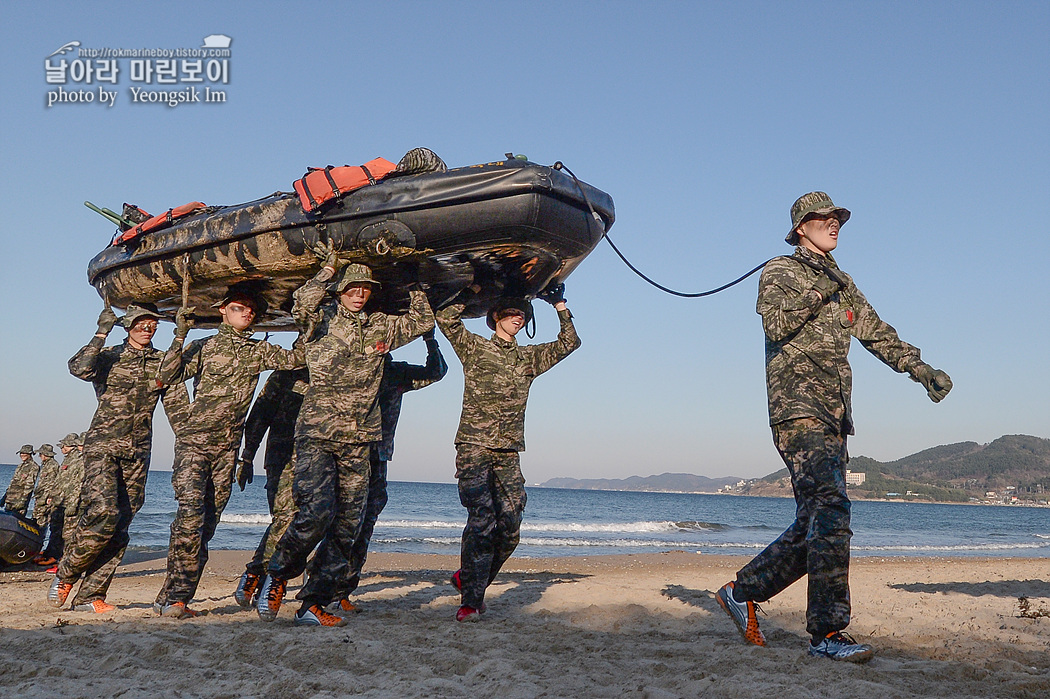 해병대 신병 1263기 1교육대 해상돌격훈련_8559.jpg