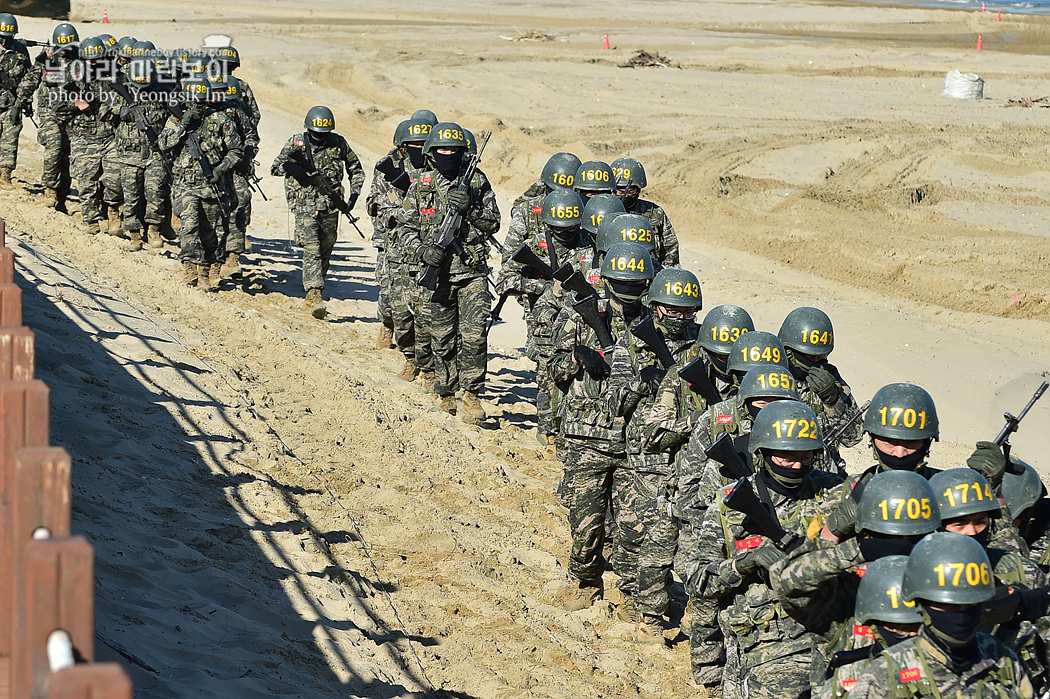 해병대 신병 1263기 6주차 상륙돌격장갑차_8136.jpg