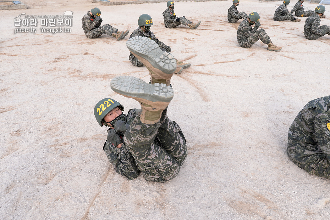 해병대 신병 1263기 2교육대 공수기초훈련1_2550.jpg