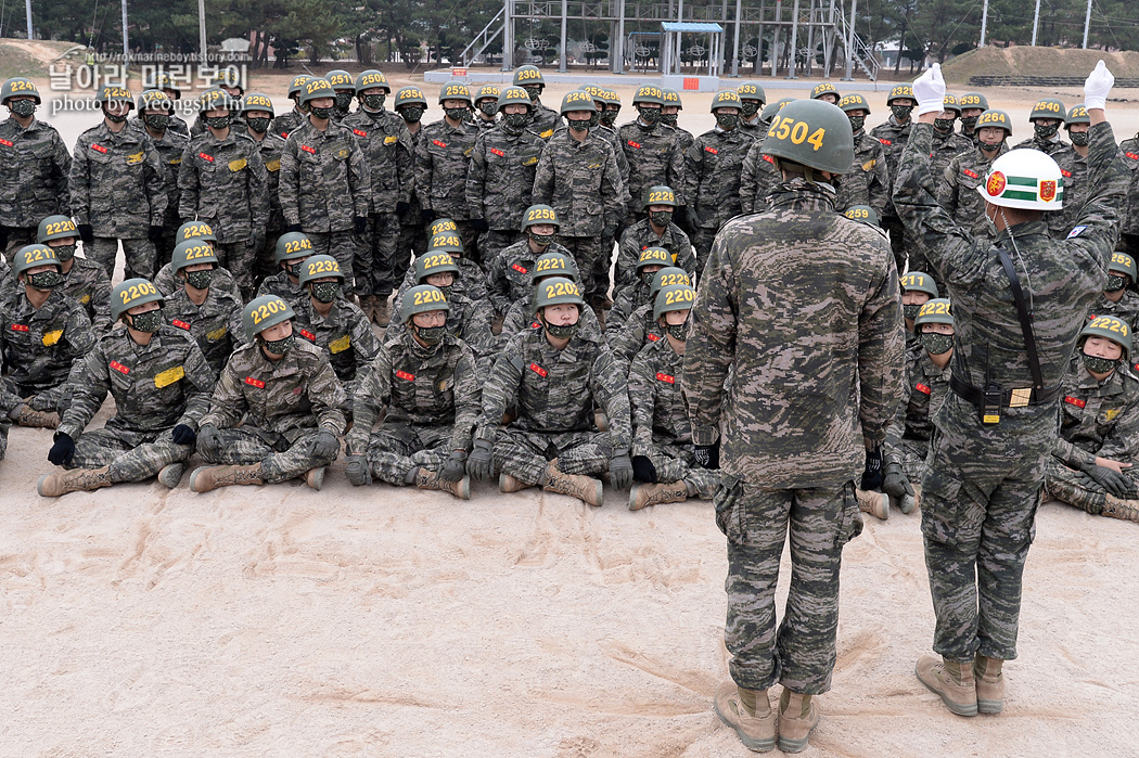 해병대 신병 1263기 2교육대 공수기초훈련1_2494.jpg