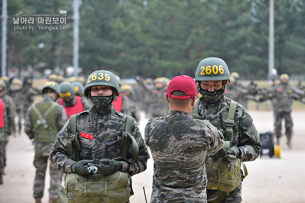 해병대 신병 1263기 2교육대 공수기초훈련2_8921.jpg