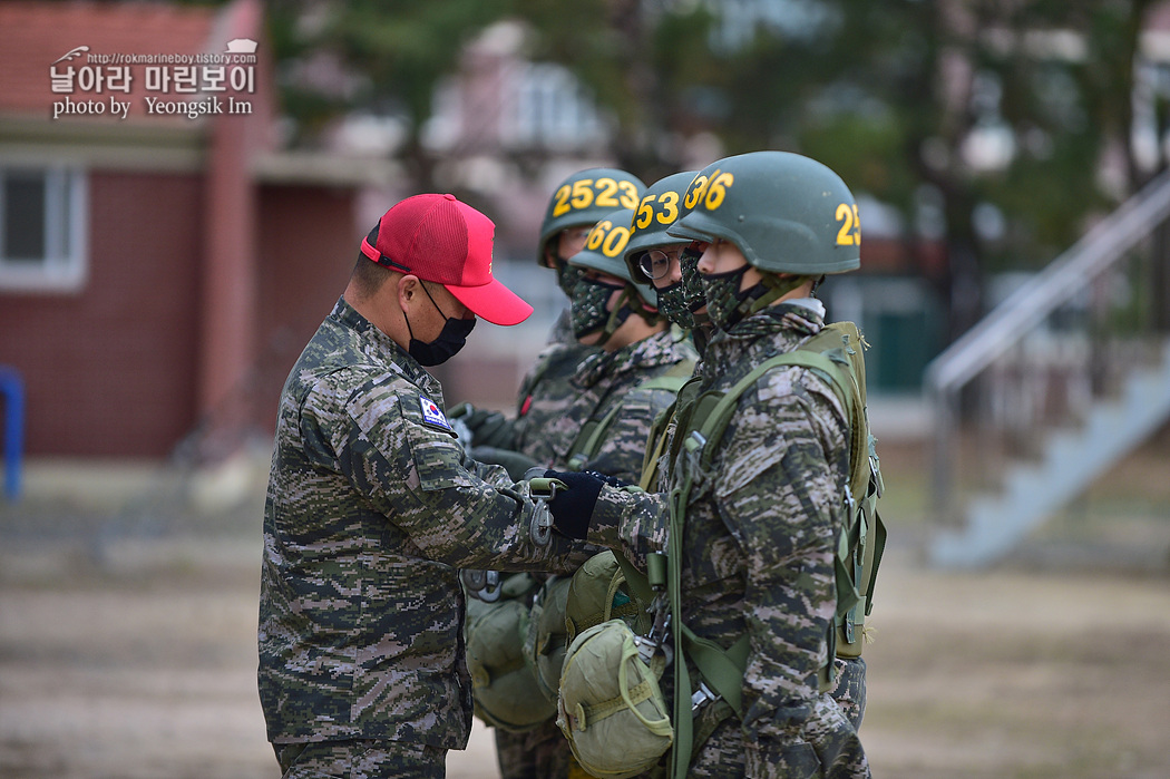 해병대 신병 1263기 2교육대 공수기초훈련1_9178.jpg