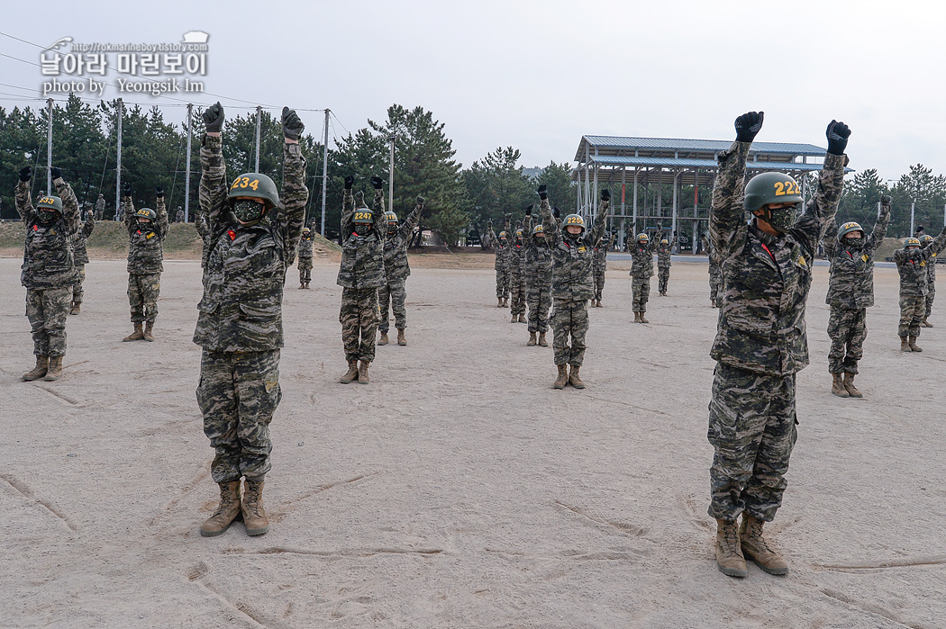 해병대 신병 1263기 2교육대 공수기초훈련1_2520.jpg