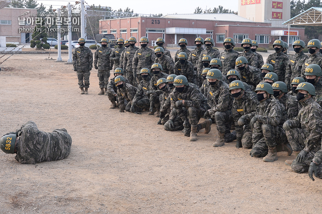 해병대 신병 1264기 5교육대 4주차 공수기초훈련 2_3500.jpg