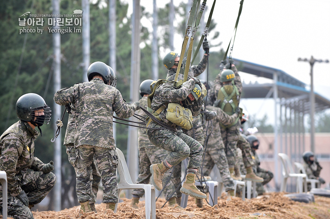 해병대 신병 1264기 5교육대 4주차 공수기초훈련 1_3241.jpg