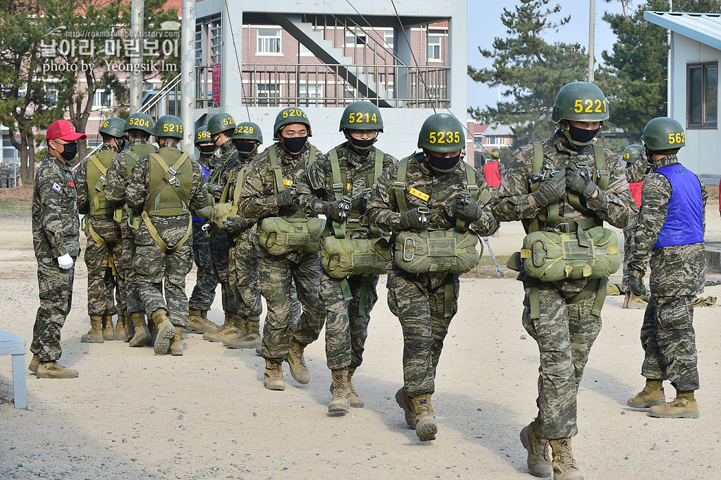 해병대 신병 1264기 5교육대 4주차 공수기초훈련 1_3497.jpg