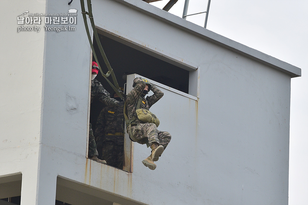 해병대 신병 1264기 5교육대 4주차 공수기초훈련 1_3158.jpg