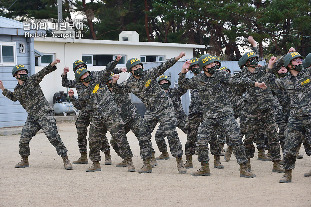 해병대 신병 1263기 2교육대 3주차 수류탄 1제대_3065.jpg